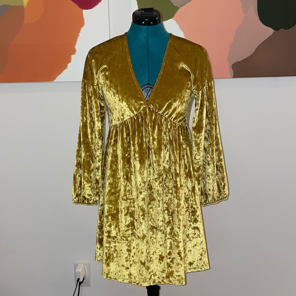 Gold Velvet Long Sleeve Dress